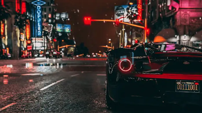 صورة غلاف لعبة GTA 8 للكمبيوتر الشخصي، تتميز برسومات نابضة بالحياة والشعار المميز المعروض بشكل بارز.