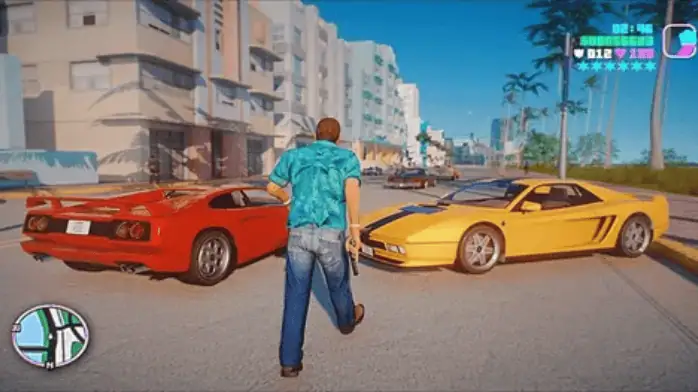 صورة توضيحية للعبة GTA Vice City على الكمبيوتر الشخصي، تسلط الضوء على مشهد المدينة النابض بالحياة مع أضواء النيون والسيارات الكلاسيكية والأجواء الحنينية.