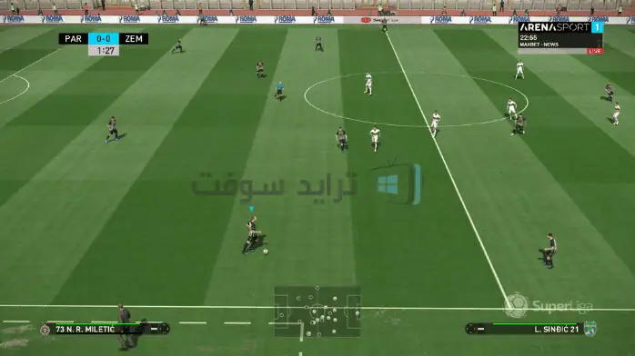 غلاف لعبة PES 2019 للكمبيوتر الشخصي يتميز بحركة كرة قدم ديناميكية مع لاعبين في الحركة ورسومات نابضة بالحياة.