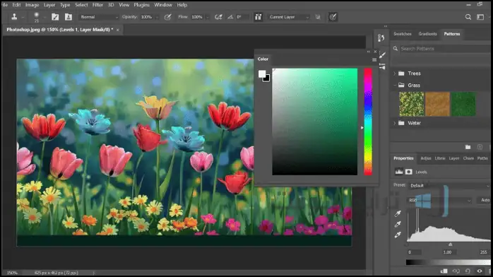 واجهة برنامج الفوتوشوب على جهاز الكمبيوتر، مع تسليط الضوء على أدوات التحرير ومساحة عمل المشروع للفن الرقمي.